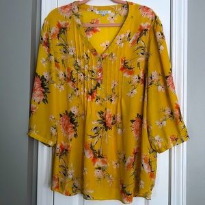 Rose + Olive 2X yellow floral3/4 sleeves blouse
